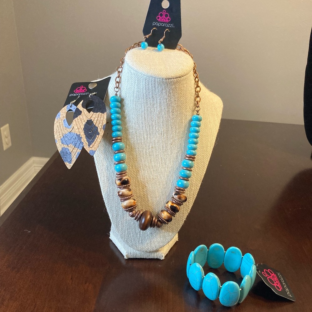 Necklace Set